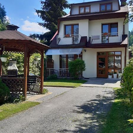 Wynajem Pokoi Kroscienko Halina Stolowska Hotel Екстериор снимка