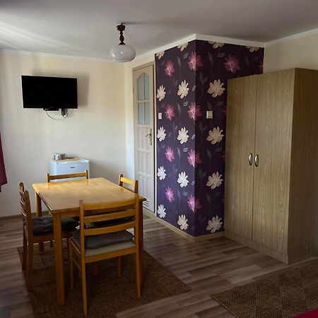 Wynajem Pokoi Kroscienko Halina Stolowska Hotel Екстериор снимка