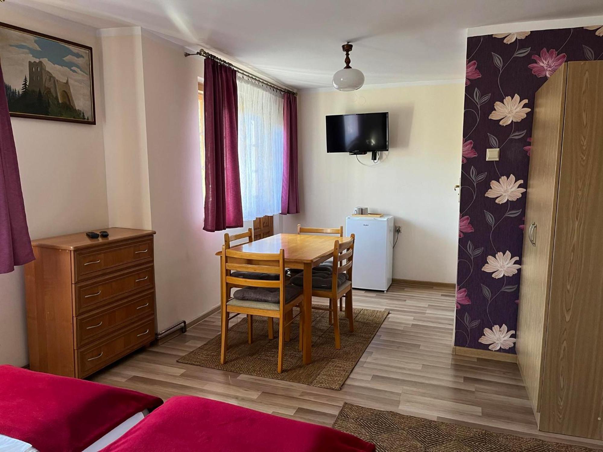 Wynajem Pokoi Kroscienko Halina Stolowska Hotel Екстериор снимка